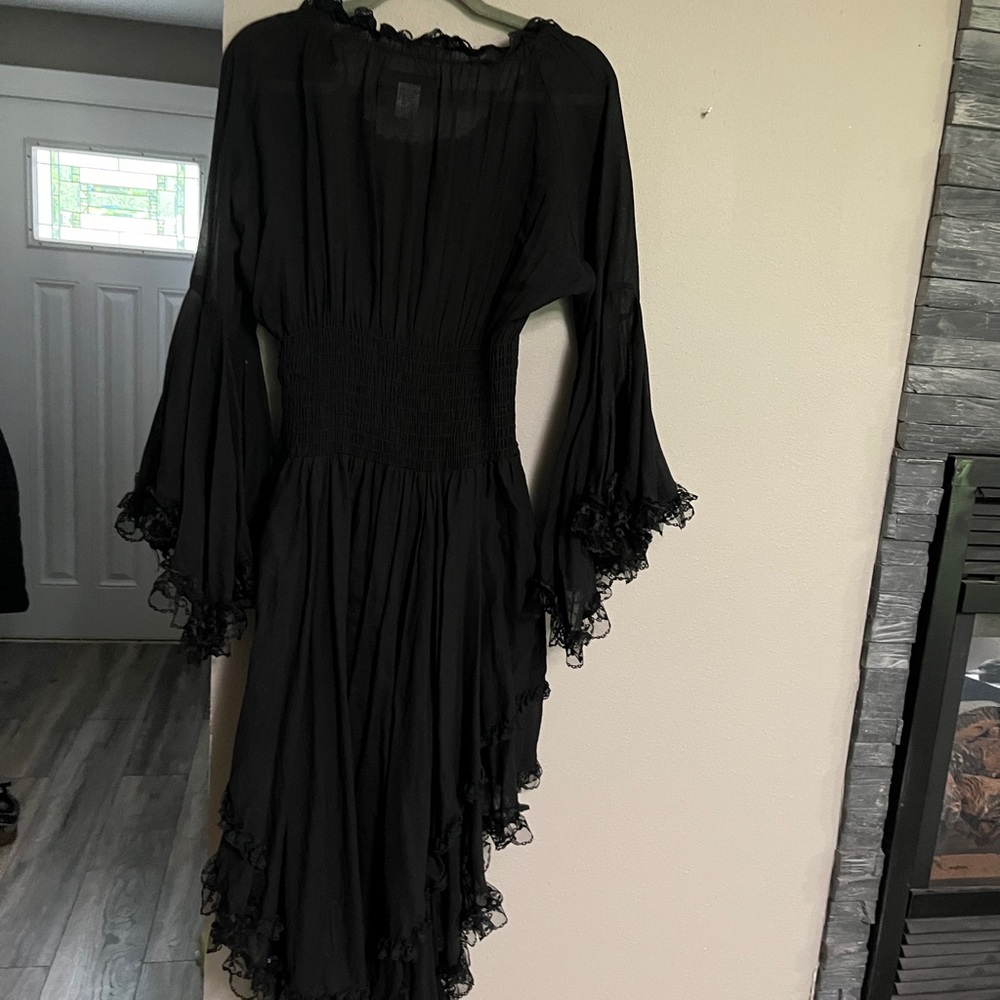 Elaborately detailed pirate/gothic flowing sleeve black peasant dress. - Picture 2 of 11